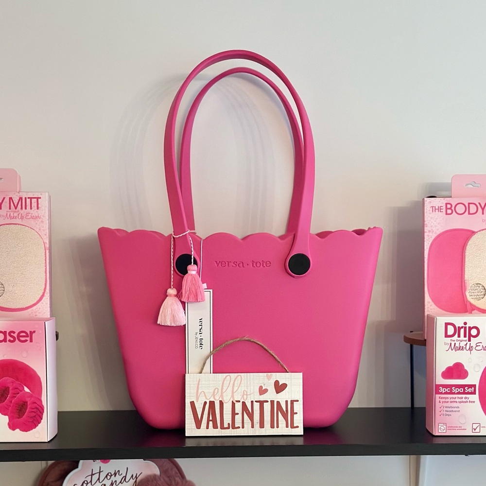 Dark Pink Versa Tote Rose Everyday Tote Bag